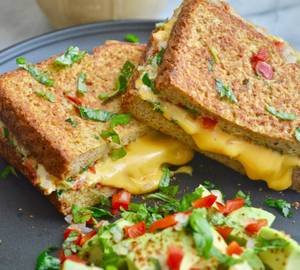 Cheesy bread omelette