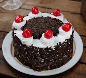 Balck Forest Cake Round 1 Kg