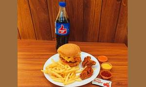 Chicken Jumbo Tandoori Burger, 2pc Wings, Fries S And Thums Up