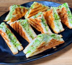 Cheese chilli sandwich