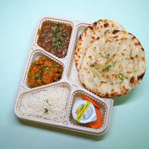 Thali Amritsari Chole Kulcha