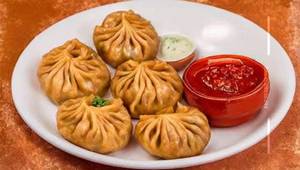 Veg fried momos