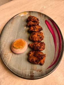 SPICY CHICKEN TIKKA