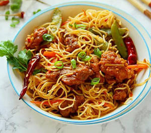 Schezwan Chicken Noodles