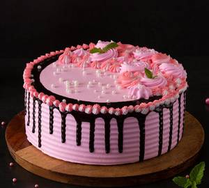 Eggless Strawberry Cake  [500Gm]