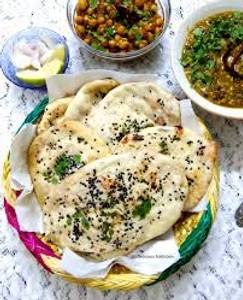 Gobhi Pyaj Amritsari Kulcha