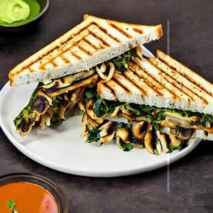 Grilled Palak Mozerralla Mushroom Sandwich