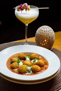 Golden Fried Cheese Balls With Neapolitan Sauce