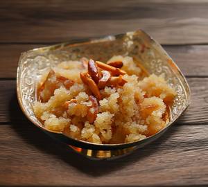 Dry Fruits Suji Halwa