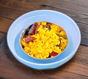 Puliyodharai Rice (Tamarind Rice) with Papad