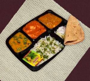 Deluxe Thali
