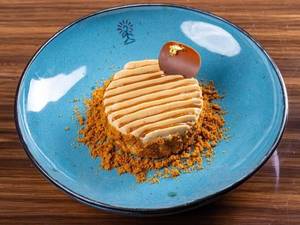 Biscoff Cookie Cream Cake