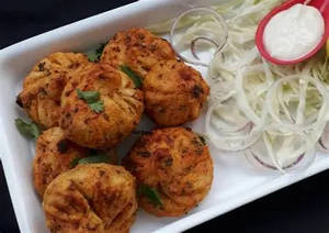 Veg Tandoori Momos [6 Pieces]
