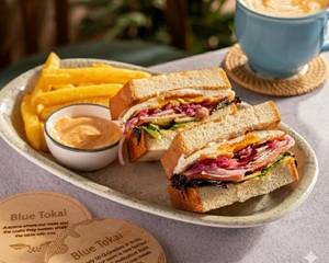 Sunny Side Up Sando