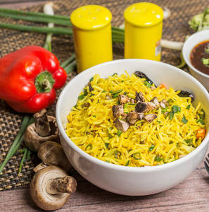 Mushroom Singapore Style Fried Rice