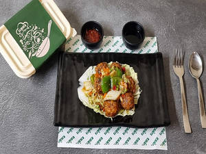 Chicken Chilli Oyster Meatballs