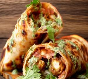 Double egg chicken roll