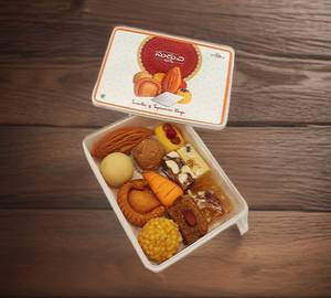 Assorted Sweets Of Milk And Burfy Sweets 500Grms