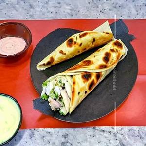 Chicken Cheese Shawarma Twister Roll