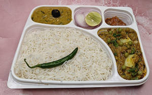 Aloo Mutter & Steam Rice Combo