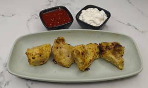 Akbari Chicken Tikka ( 4 Pieces )