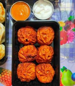 Chicken peri peri momos [6 pieces]