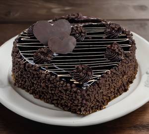 Dutch truffle heart premium chocolate cake (500 gms)