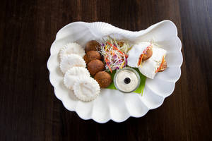 Mini Falafel In Pita Pockets