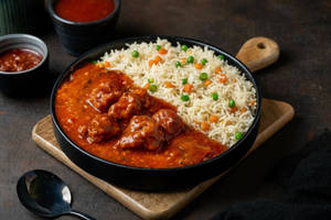 Fried Rice With Chicken Hot Garlic Gravy