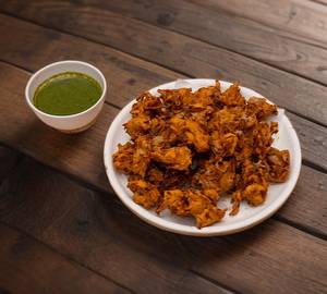 Pyaaz Pakodi (Bhajiya) [10 Pieces]