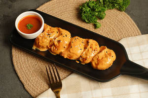 Dynamite Chicken Momos