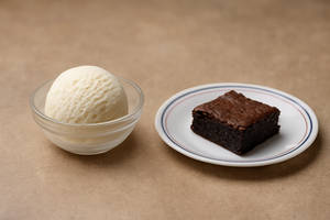 Brownie With Icecream