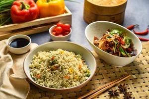 Veg Fried Rice (half) & Chilli Chicken (half)