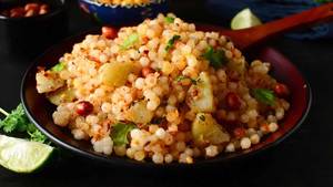 Red masala sabudana khichdi