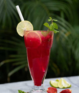 Uji Juice With Fruit Chunks