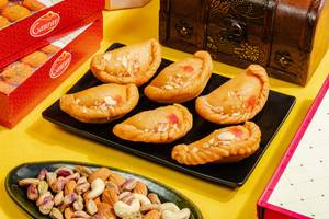 Dryfruit Gujiya