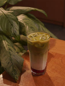 Strawberry Matcha Frappe