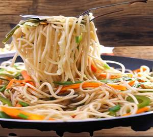Hakka noodles