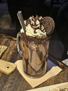 Kitkat Oreo