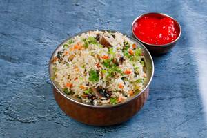 Mashroom Fried Rice (700 Ml Container)
