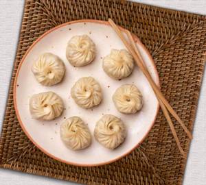 Steamed veg momos [ 8 pieces ]
