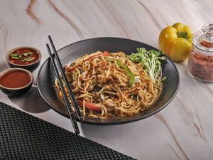 Mixed Burnt Garlic Noodles
