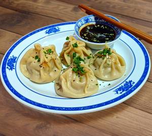 Mushroom momos steamed