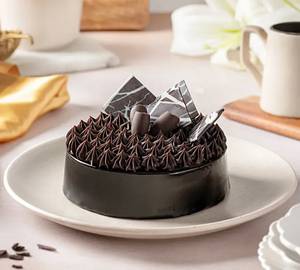 Dark chocolate cake
