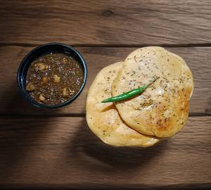 Chole With Kulche [2Pcs]