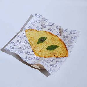 Thin Crust Margherita Pizza By Slice