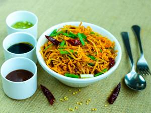 Chilli Garlic Mixed Noodles