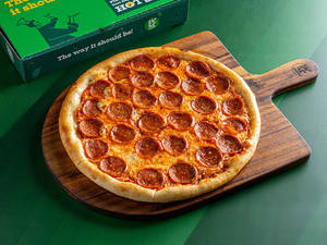 Classic Chicken Pepperoni Pizza