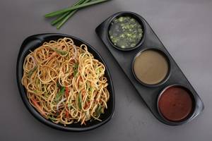 Stir Fried Vegetable Noodles With Manchurian Balls