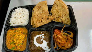 Dal Makhani  With Choice Of Veg And 2 Roti